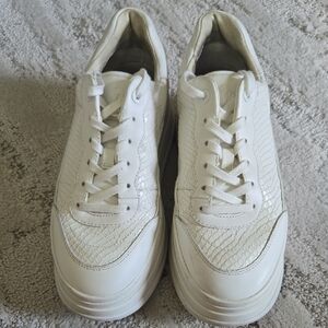 MK, White Platform Textured Sneakers, Sz 8